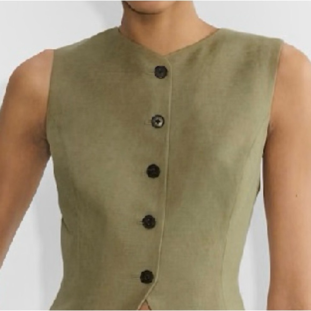 SOLD!!! Aritzia Wilfred Regal Vest - Crepette - Picture 3 of 9
